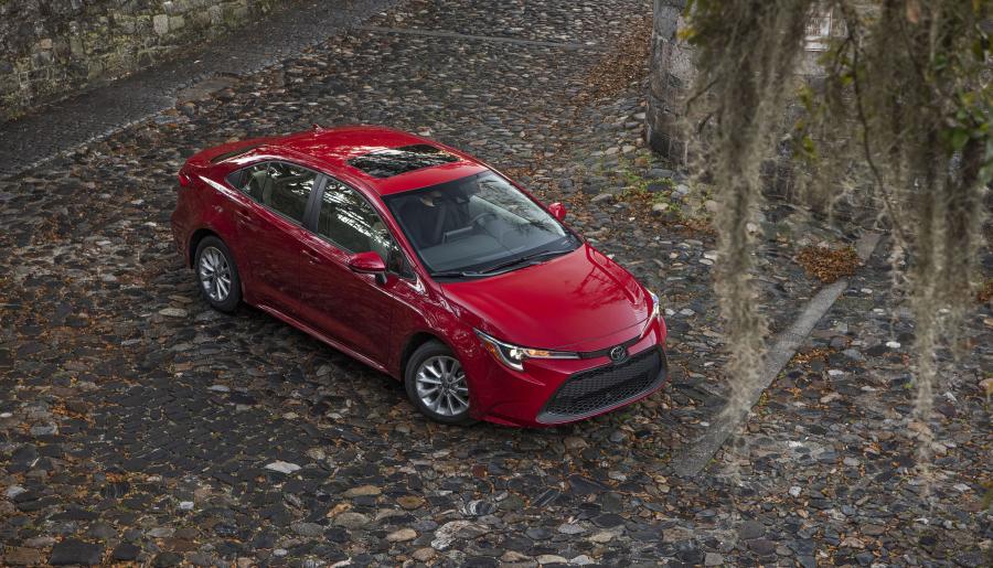  Toyota Corolla LE Sedan 2019 года  (NA) (фото 7 из 24)
